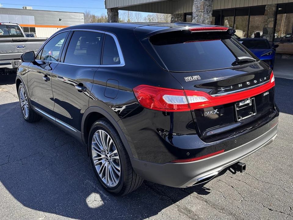 2017 Lincoln MKX - Image 8 of 21