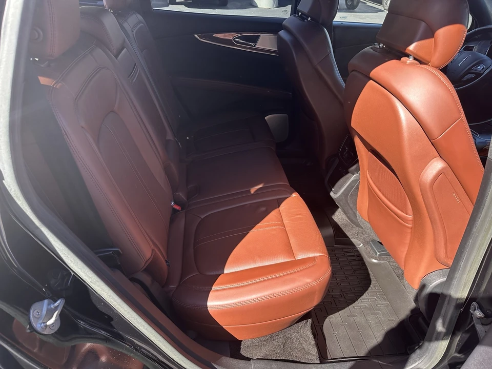 2017 Lincoln MKX - Image 16 of 21