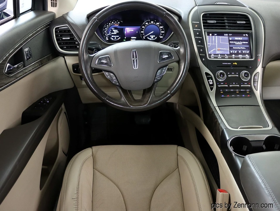 2017 Lincoln MKX - Image 17 of 21