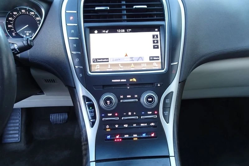 2017 Lincoln MKX - Image 17 of 20