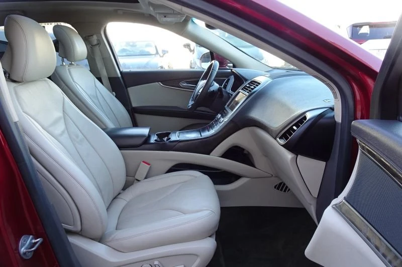 2017 Lincoln MKX - Image 11 of 20