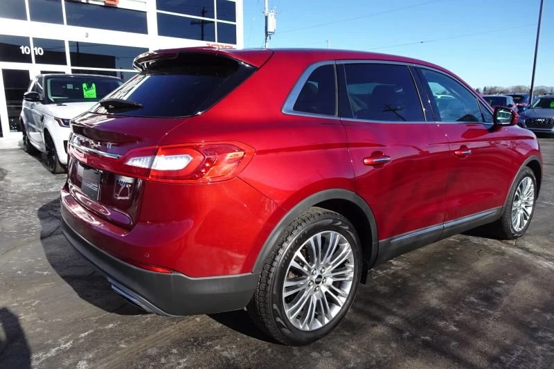 2017 Lincoln MKX - Image 8 of 20