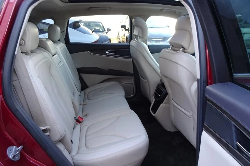 2017 Lincoln MKX - Image 12 of 20