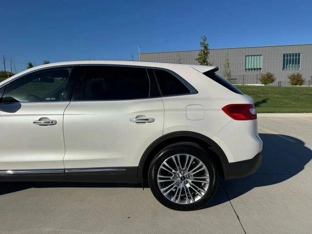 2017 Lincoln MKX - Image 4 of 21