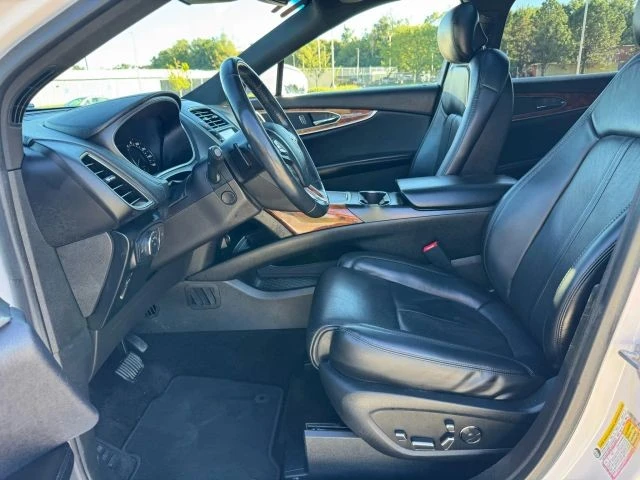 2017 Lincoln MKX - Image 9 of 21