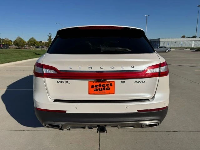 2017 Lincoln MKX - Image 11 of 21