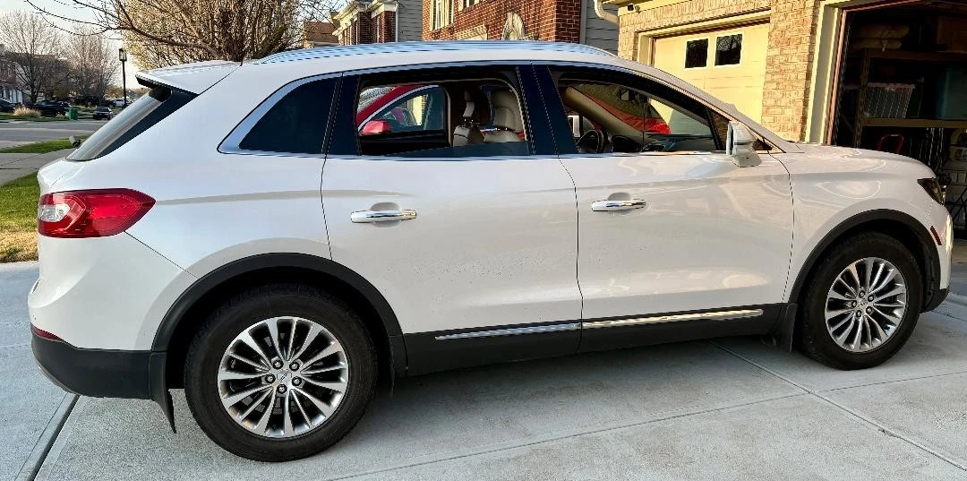 2017 Lincoln MKX - Image 7 of 21