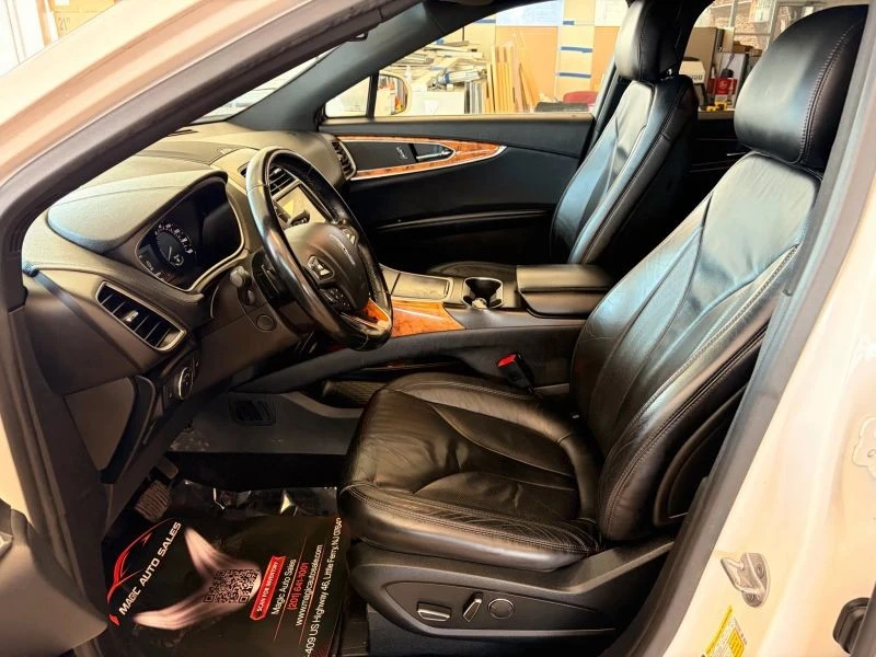 2017 Lincoln MKX - Image 11 of 12