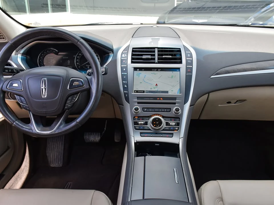 2017 Lincoln MKZ - Image 12 of 20