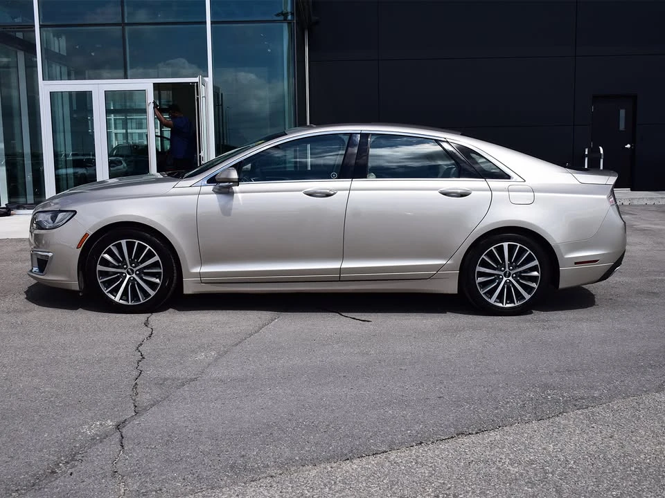 2017 Lincoln MKZ - Image 2 of 20