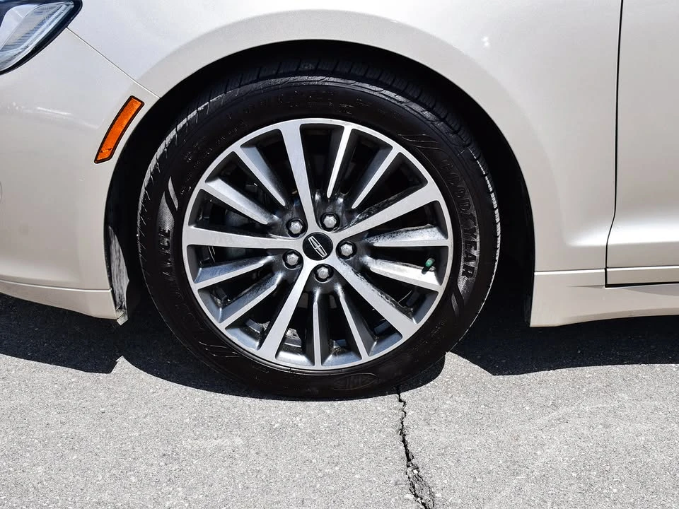 2017 Lincoln MKZ - Image 5 of 20