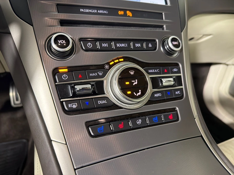 2017 Lincoln MKZ - Image 18 of 21