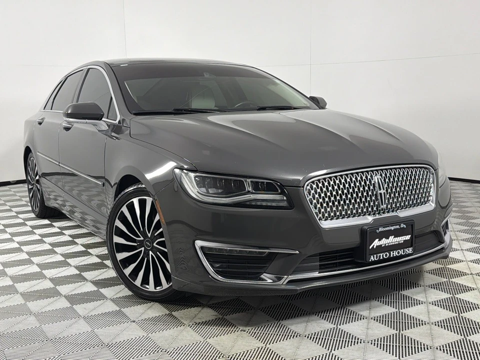 2017 Lincoln MKZ - Image 2 of 21