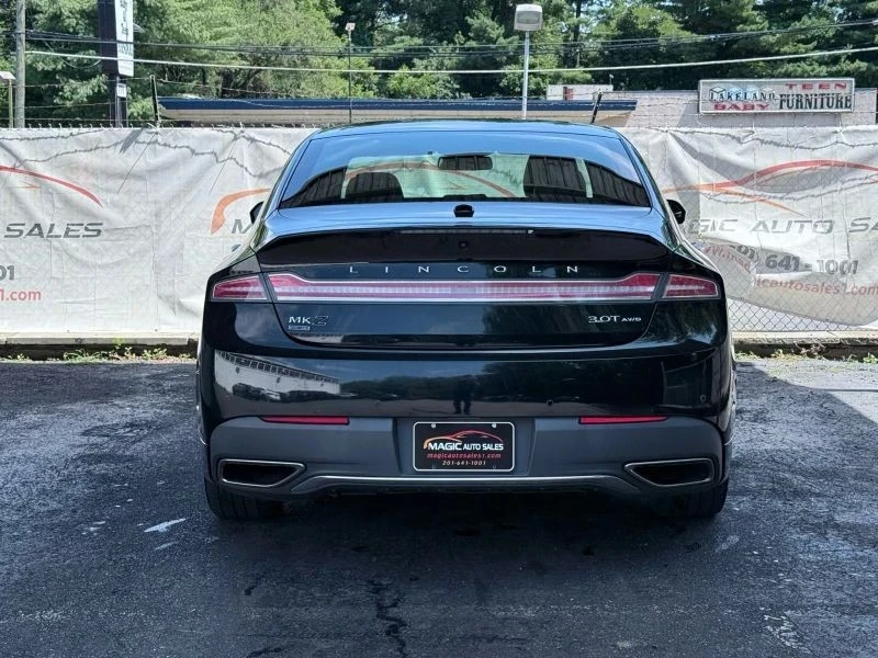 2017 Lincoln MKZ - Image 10 of 12