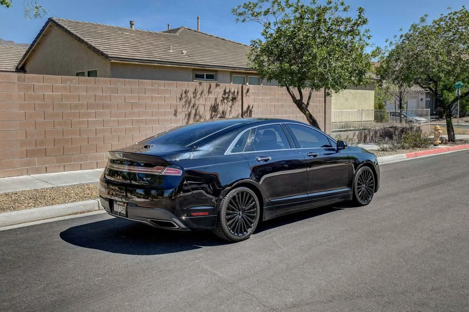 2017 Lincoln MKZ - Image 2 of 21