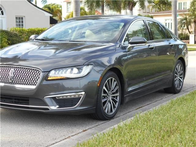 2017 Lincoln MKZ - Image 6 of 12