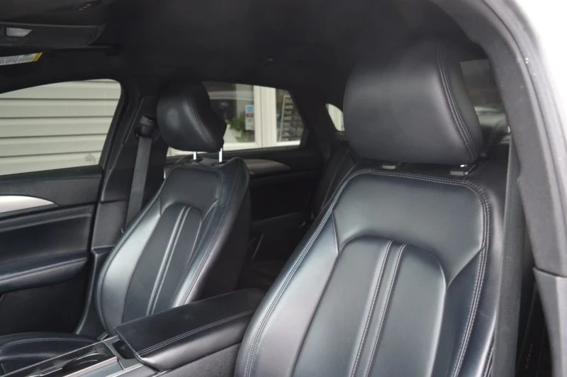 2017 Lincoln MKZ - Image 11 of 12