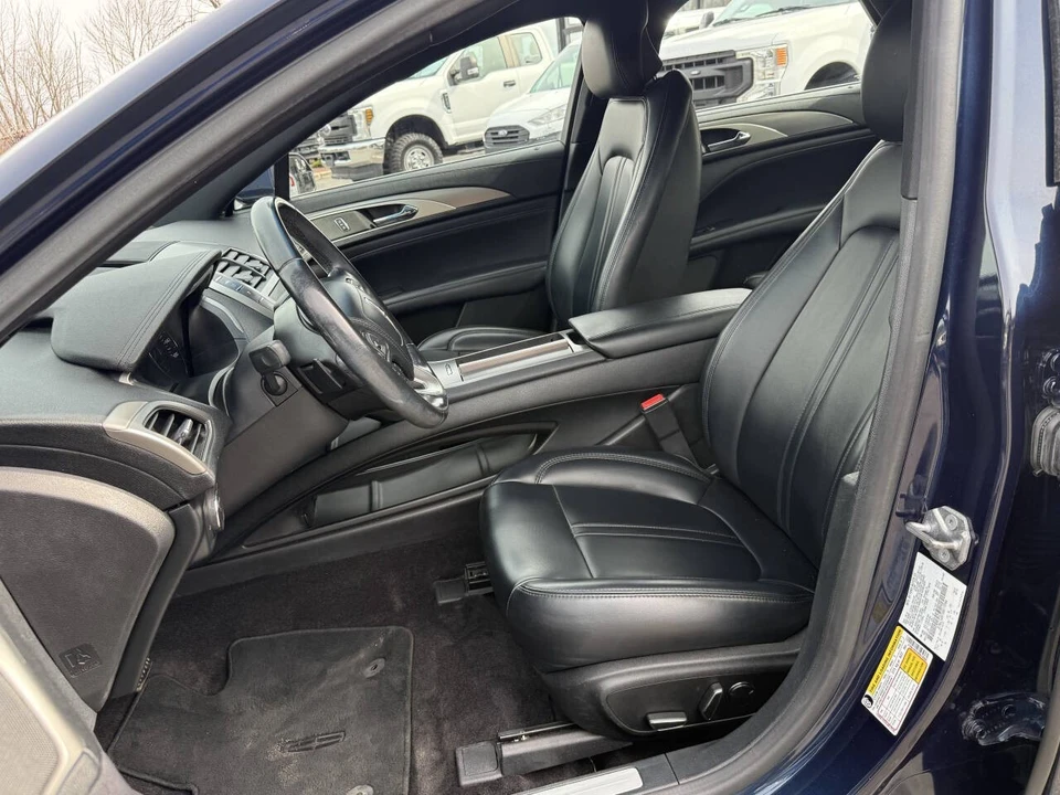 2017 Lincoln MKZ - Image 18 of 21