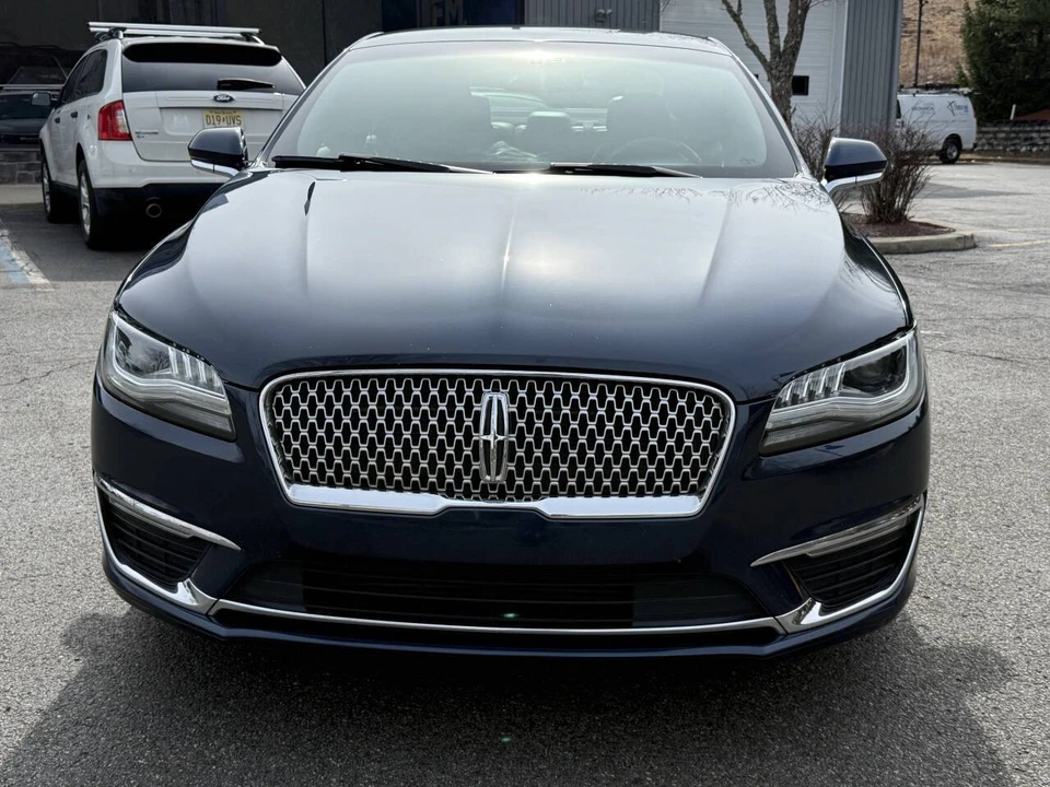 2017 Lincoln MKZ - Image 9 of 21