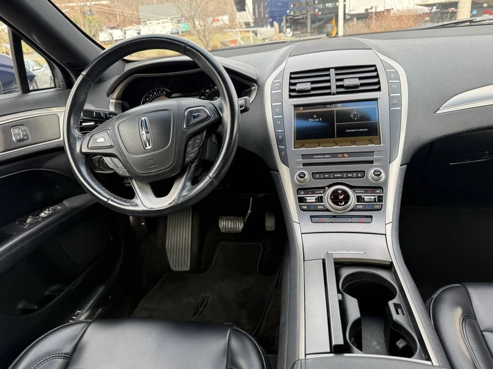2017 Lincoln MKZ - Image 16 of 21