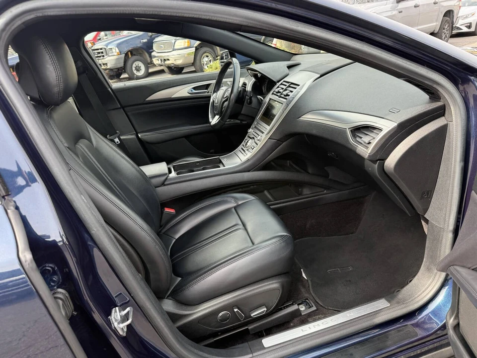 2017 Lincoln MKZ - Image 13 of 21