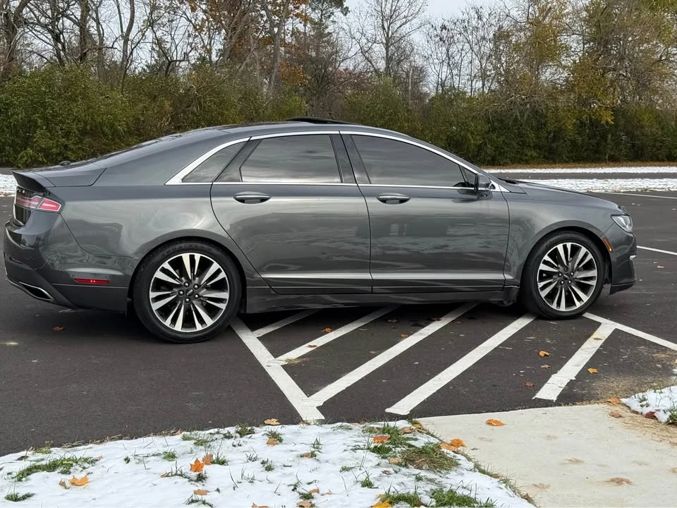 2017 Lincoln MKZ - Image 8 of 14