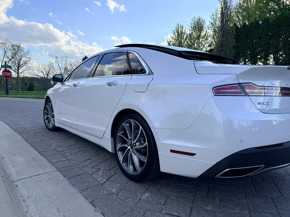2017 Lincoln MKZ - Image 28 of 31
