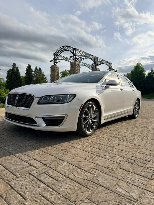 2017 Lincoln MKZ - Image 9 of 31