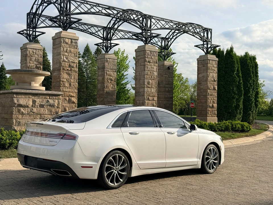 2017 Lincoln MKZ - Image 20 of 31