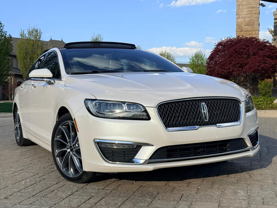 2017 Lincoln MKZ - Image 27 of 31