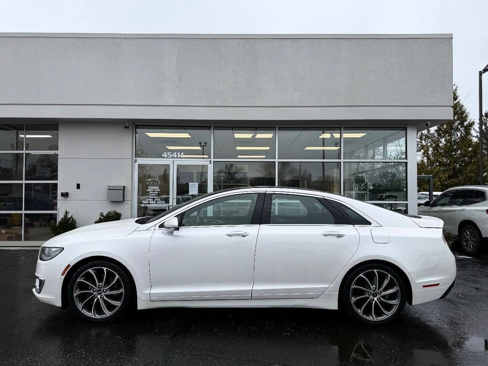 2017 Lincoln MKZ - Image 2 of 21