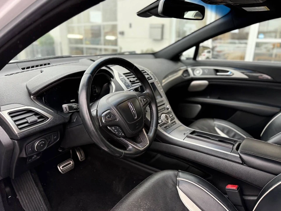 2017 Lincoln MKZ - Image 8 of 21