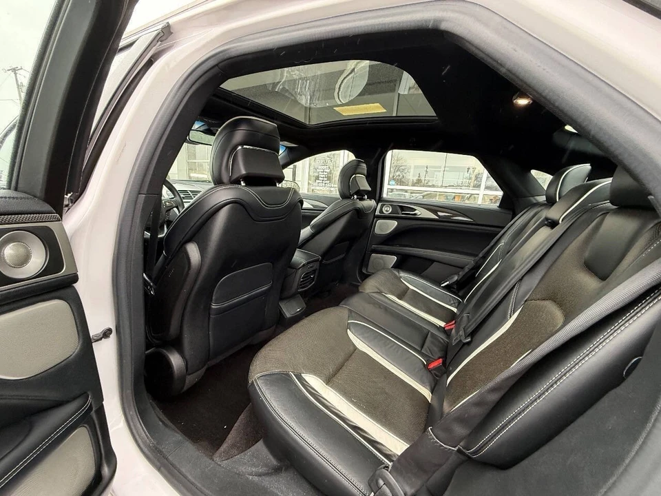 2017 Lincoln MKZ - Image 11 of 21