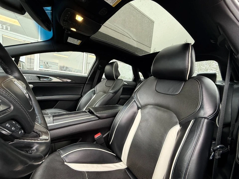 2017 Lincoln MKZ - Image 10 of 21