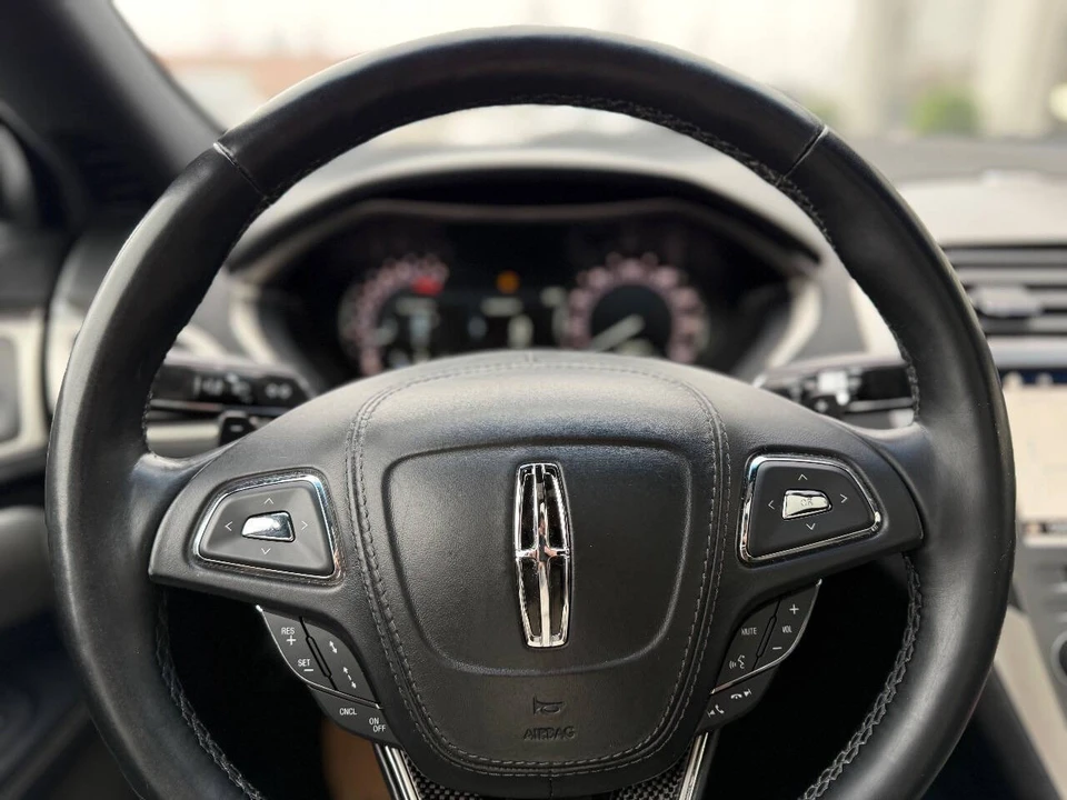 2017 Lincoln MKZ - Image 16 of 21