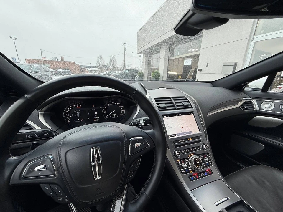 2017 Lincoln MKZ - Image 18 of 21