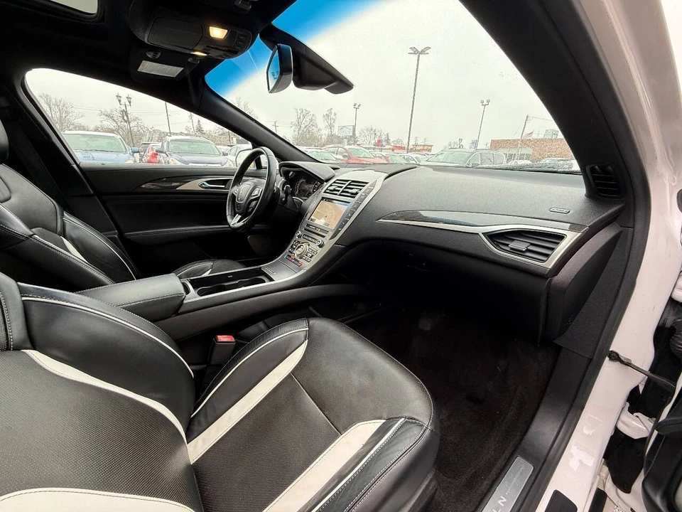 2017 Lincoln MKZ - Image 13 of 21