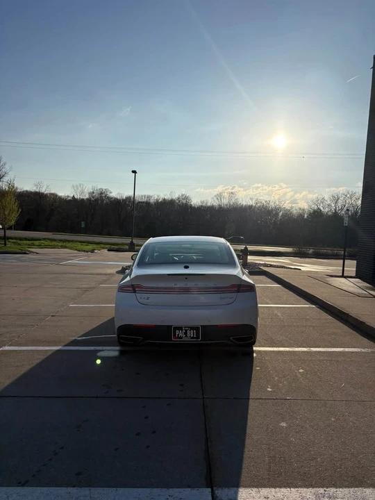 2017 Lincoln MKZ - Image 4 of 12