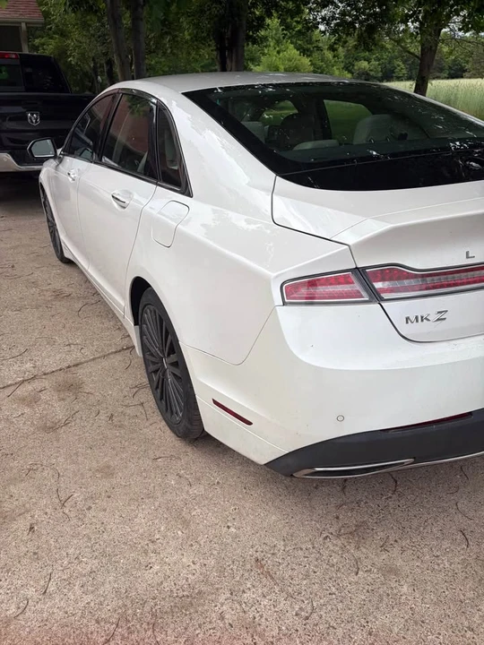 2017 Lincoln MKZ - Image 7 of 12