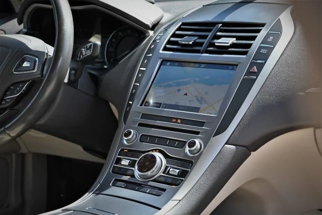 2017 Lincoln MKZ - Image 15 of 21