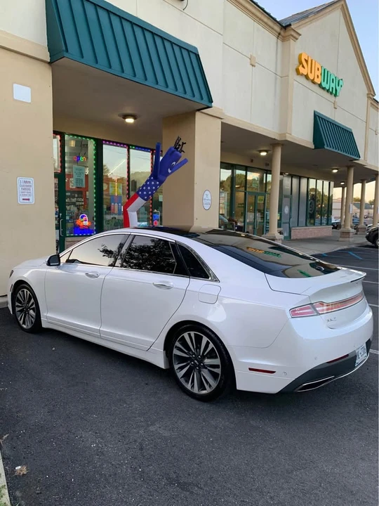 2017 Lincoln MKZ - Image 4 of 12