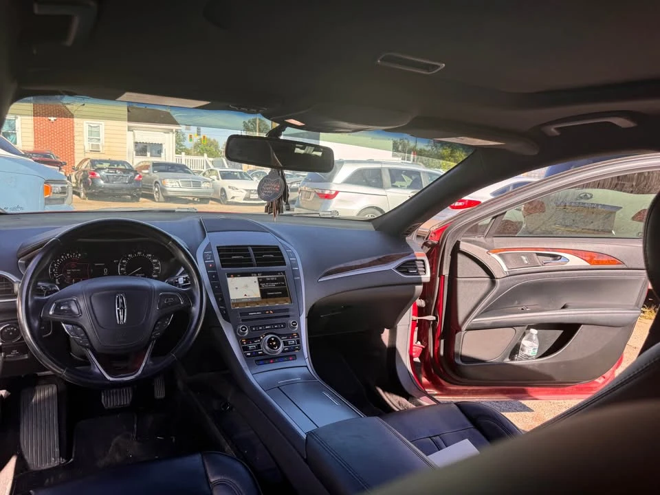 2017 Lincoln MKZ - Image 8 of 13