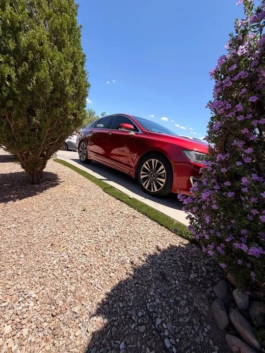 2017 Lincoln MKZ - Image 5 of 10