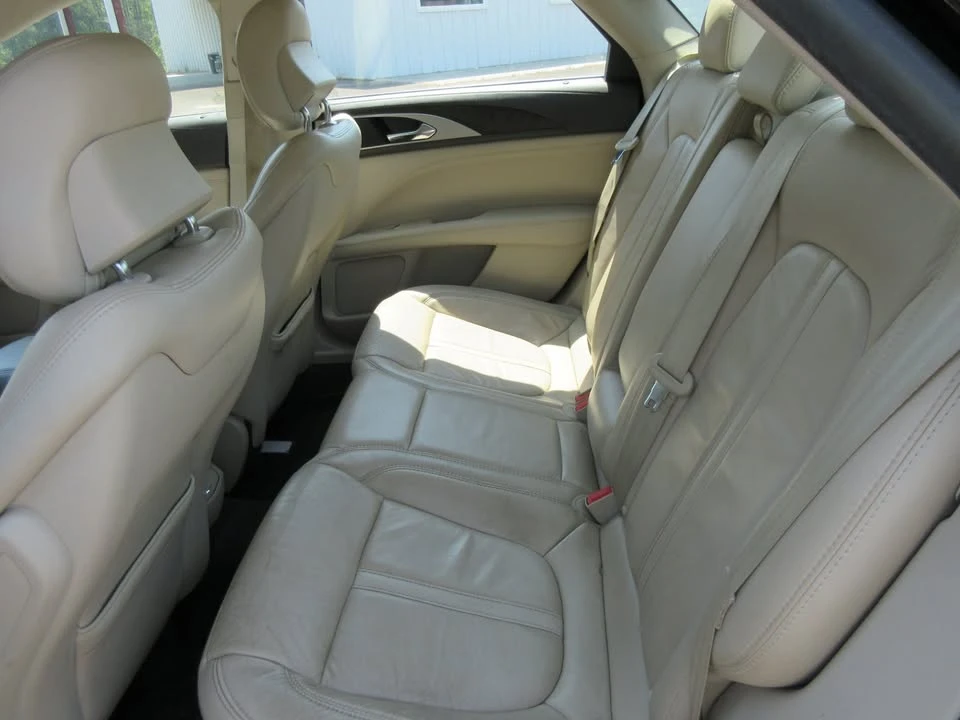 2017 Lincoln MKZ - Image 10 of 12