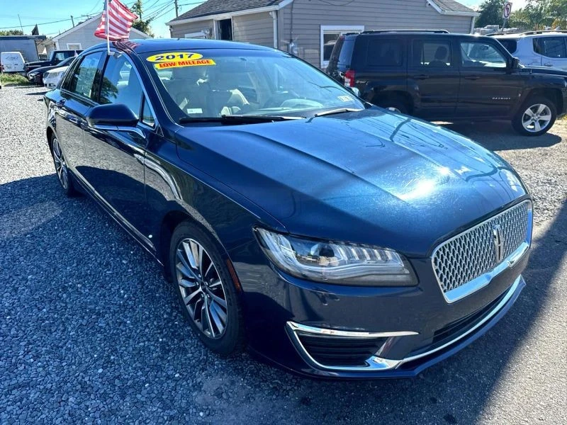 2017 Lincoln MKZ - Image 9 of 12