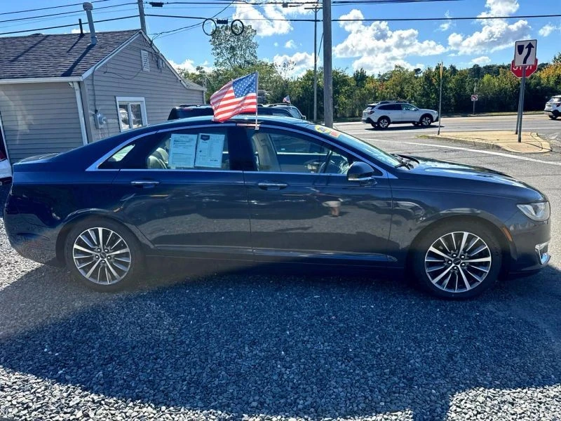 2017 Lincoln MKZ - Image 8 of 12