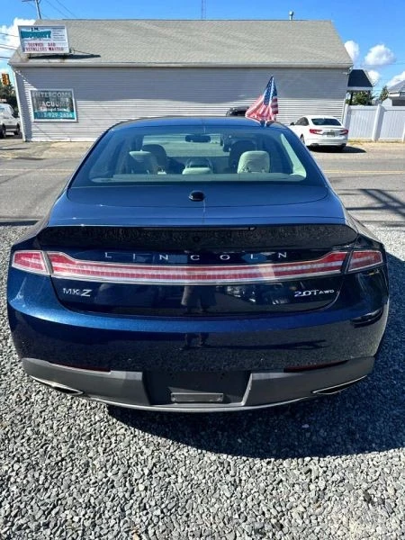 2017 Lincoln MKZ - Image 6 of 12