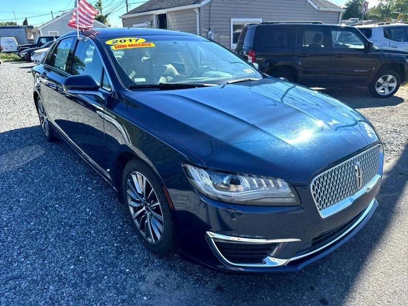 2017 Lincoln MKZ - Image 9 of 12