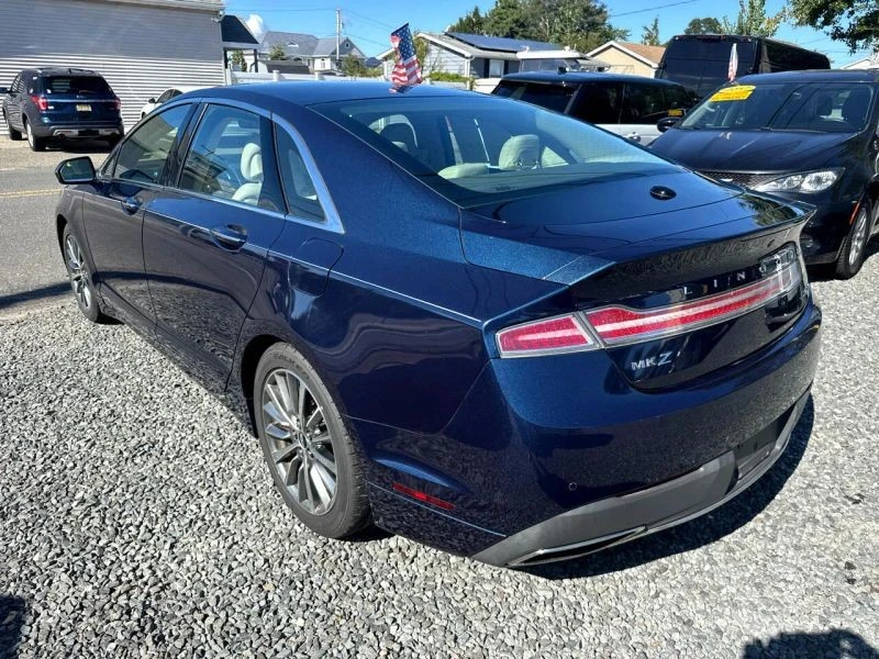 2017 Lincoln MKZ - Image 5 of 12