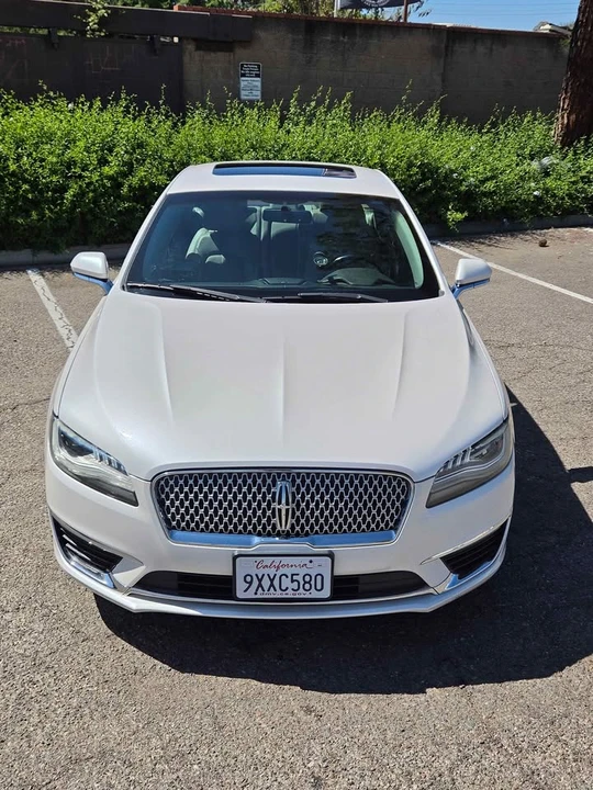 2017 Lincoln MKZ - Image 16 of 17